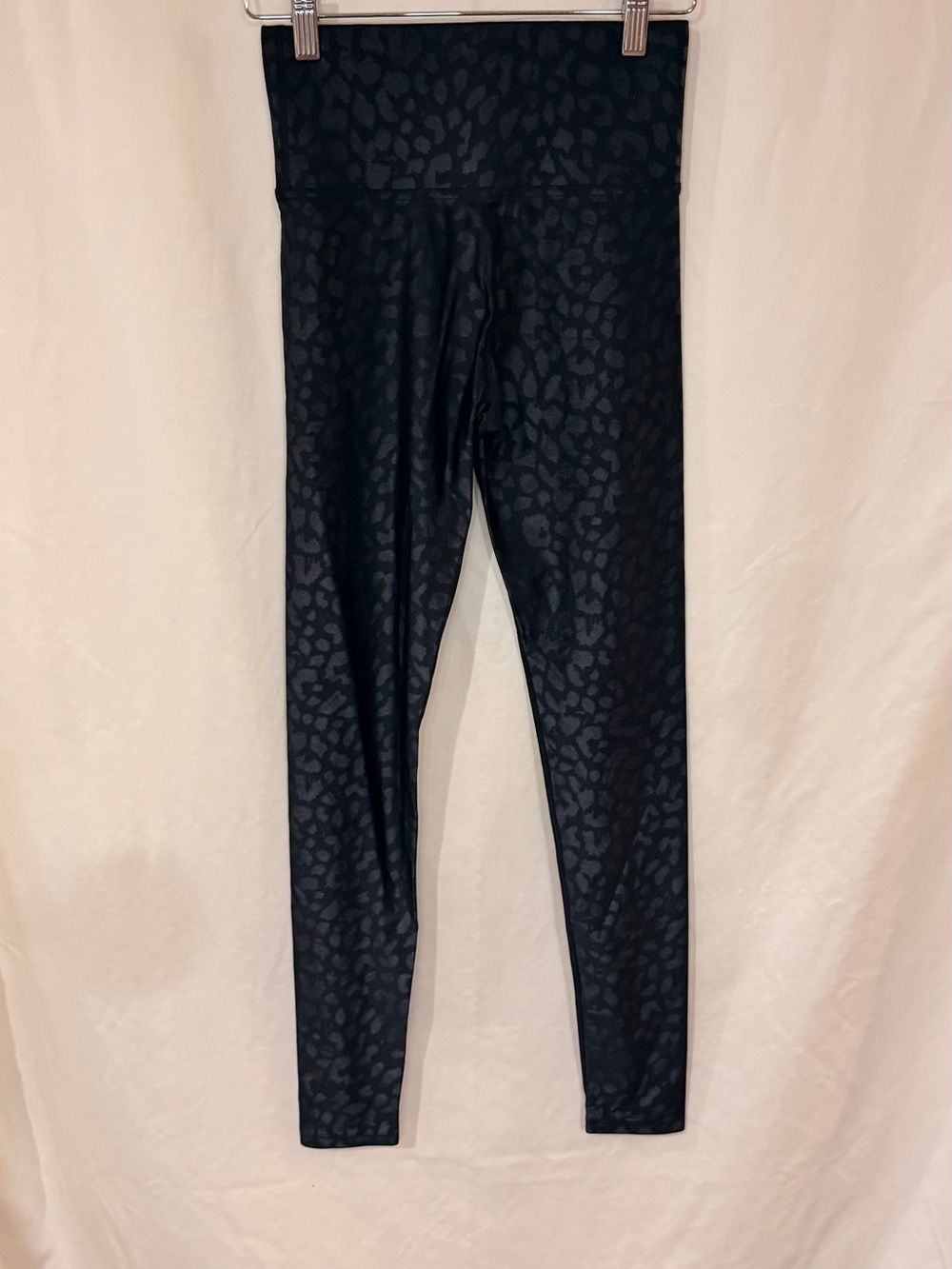 Carbon38 Black Leopard Jacquard High-Waist Leggings